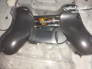  3 شبيه يد البباستيشن