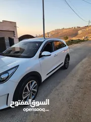  8 كيا نيرو تورينج فلل اعلا صنف وفحص كامل سبعه جيـــد بحال الشركه استخدام شخصي