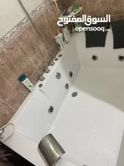  8 جاكوزي للبيع 230 قابل للتفاوض مستعمل بسيط