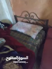  1 سرير مفرد مع فرشه روبرت اصلي