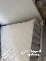  3 سرير من يكيا شبه جديد مع مرتبه من يكيا بعد