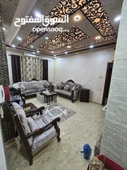  12 شقه فاخره للبيع