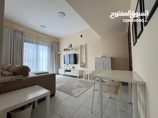  1 للايجار الشهري شقة غرفة وصالة مفروشة بالكامل في عجمان منطقة الجرف