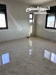  1 شقه جاهزه طابق ثالث
