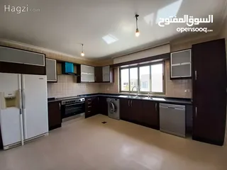  8 شقة غير مفروشة للإيجار 200م2 ( Property 17893 ) سنوي فقط