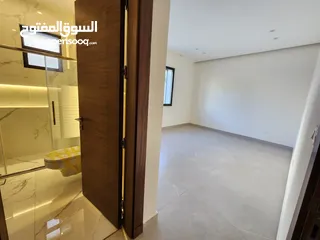 16 شقة طابقية فاخرة للبيع في عبدون ref : 14386