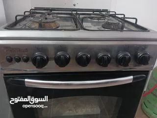  1 غاز اربع عيون شغال مية بالمية فرن شغال فوق تحت