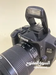  7 كاميرا كانون D700