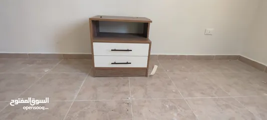  2 للبيع خزانه وتسريحه وجوارير تفصيل