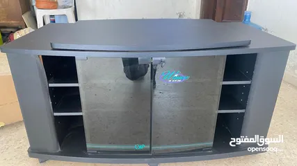  1 طاولة تلفزيون جديده