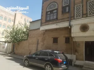  8 : عمارة  على ركنين بمساحة 10 لبن في حي هادئ وراقي قريب من ثلاثة شوارع رئيسه( بغداد، الجزائر، نواكشوط