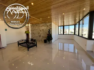  1 رووف فارغ للايجار ام السماق مساحة 200م مع ترس تشطيبات سوبر ديلوكس يصلح للعرسان اطلالة جميلة