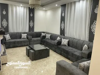  10 جلسات الخليجية بحدث الموديلات 17 مقعد مع طقم طربيزاط ومراكي