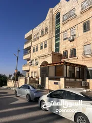  27 شقه للبيع الجبيهه شبه ارضي  حي ام زويتينه تشطيب سوبر ديلوكس البيع بداعي السفر