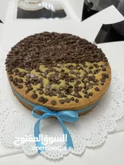  9 كيكة الكوكيز بحشوة الشوكلاتة قطر الكيكة 22سم تكفي 6 اشخاص وصحتين وعافية