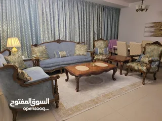  2 طقم كنب فخم جلوس للضيوف .. مطلوب 2500درهم .   للشراء ارسل واتس اب :   الموقع : داخل ابوظبي