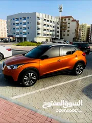  4 Nissan Kicks 2020