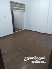  24 شقة سوبر ديلوكس للايجار سنوي  في جبل طارق