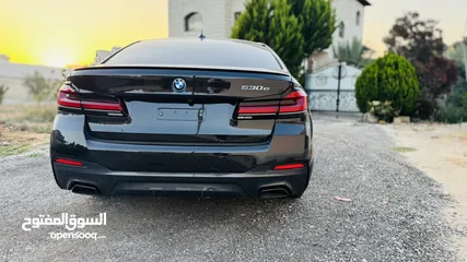  4 BMW 530e 2023