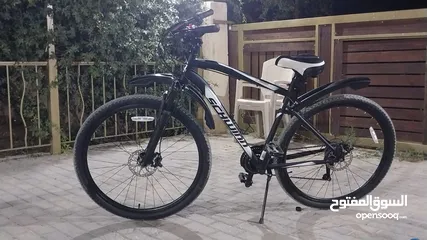  3 Bicycle Schwinn 700c Glenwood / دراجة هوائية أمريكي شوين, مع قطع وحمالة سيارة