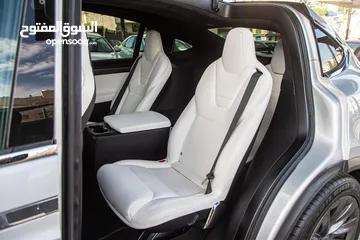  17 Tesla Model X 100D