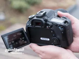  3 كاميرا Canon 80D مستعملة للبيع