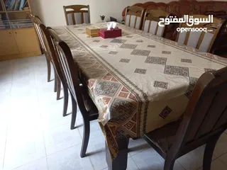  8 dinning table