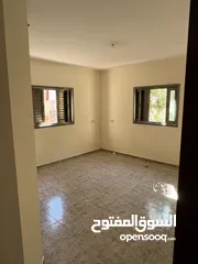  6 شقة للبيع طابق ثاني بسعر مغري