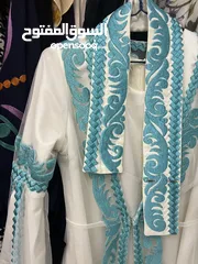  1 قفطان فخم مناسب لحفلات