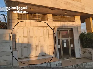  4 محل مع سدة للبيع