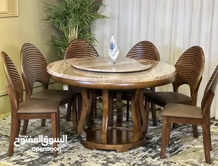  1 ميز طعام دائري الصورة للفت الانتباه غير متوفر عندي هذا الميز بالصورة...لكن متوفر حاليا بالمعارض