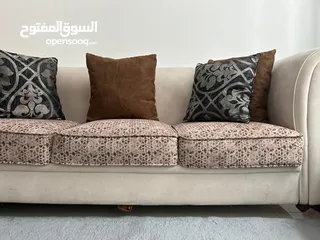  11 شقق فاخرة للإيجار في الخوض والموالح شهري + سنوي + يومي Luxury apartment for rent