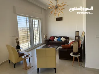  28 شقة دوبلكس منطقة بدر حي الهلال شارع الحرم