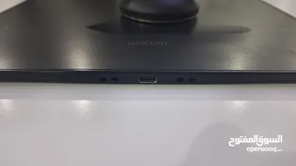  5 Wacom Intuos Pro Large -  model PTH-860    drawing tablet