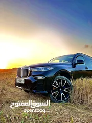  4 BMW X7 40i 2019/2020 M Package