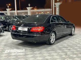  1 MERCEDES E200