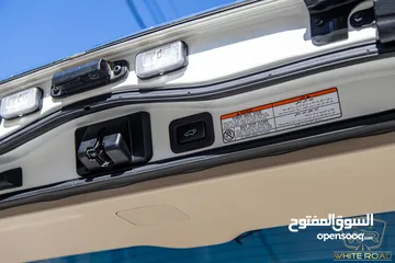  6 Toyota Land Cruiser 2021 Gx-r V8 Grand Touring   السيارة وارد الشركة و قطعت مسافة 45,000 كيلو