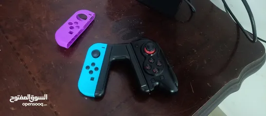  4 Nintendo switch + Consol Deck + Joycon grip