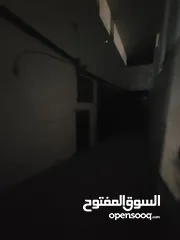  5 مستودع 300 متر  يصلح للتخزين أو مشغل اوالصناعات  الخفيفه
