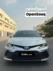  1 Toyota Camry LE - 2021