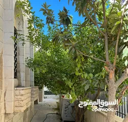  8 فيلا للبيع في جبل الحسين من المالك مباشرة