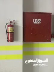  21 طفايات حريق - انظمة انذار حريق - انظمة مراقبه - تكييف وتبريد - انظمة صوت - مرشات مائيه