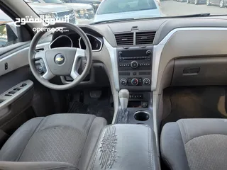  7 chevrolet  traverse LS