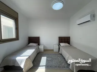  23 فلل فكتوريا