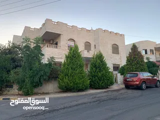  2 فيلا في ضاحية الرشيد للبيع