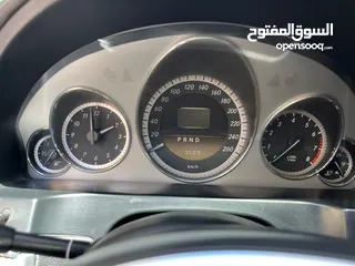  9 للبيع مرسيدس E250 كشف بحالة ممتازة لون ابيض لؤلؤي فحص كامل