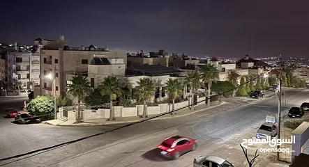  3 شقة كبيره ومميزة في ارقى منطقة في ضاحية الرشيد (مع جاكوزي)