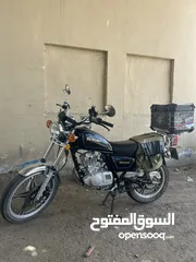  1 دراجة سوزوكي