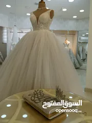  3 محل بدلة أعراس  ابيض خطوبه وجميع المستلزمات العروس داخل المحل للبيع بسعر مغري بضاعه تركيه وجديد  ومس