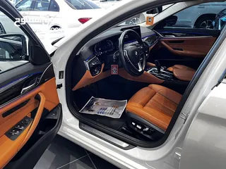  17 BMW 530i 2022 luxury line